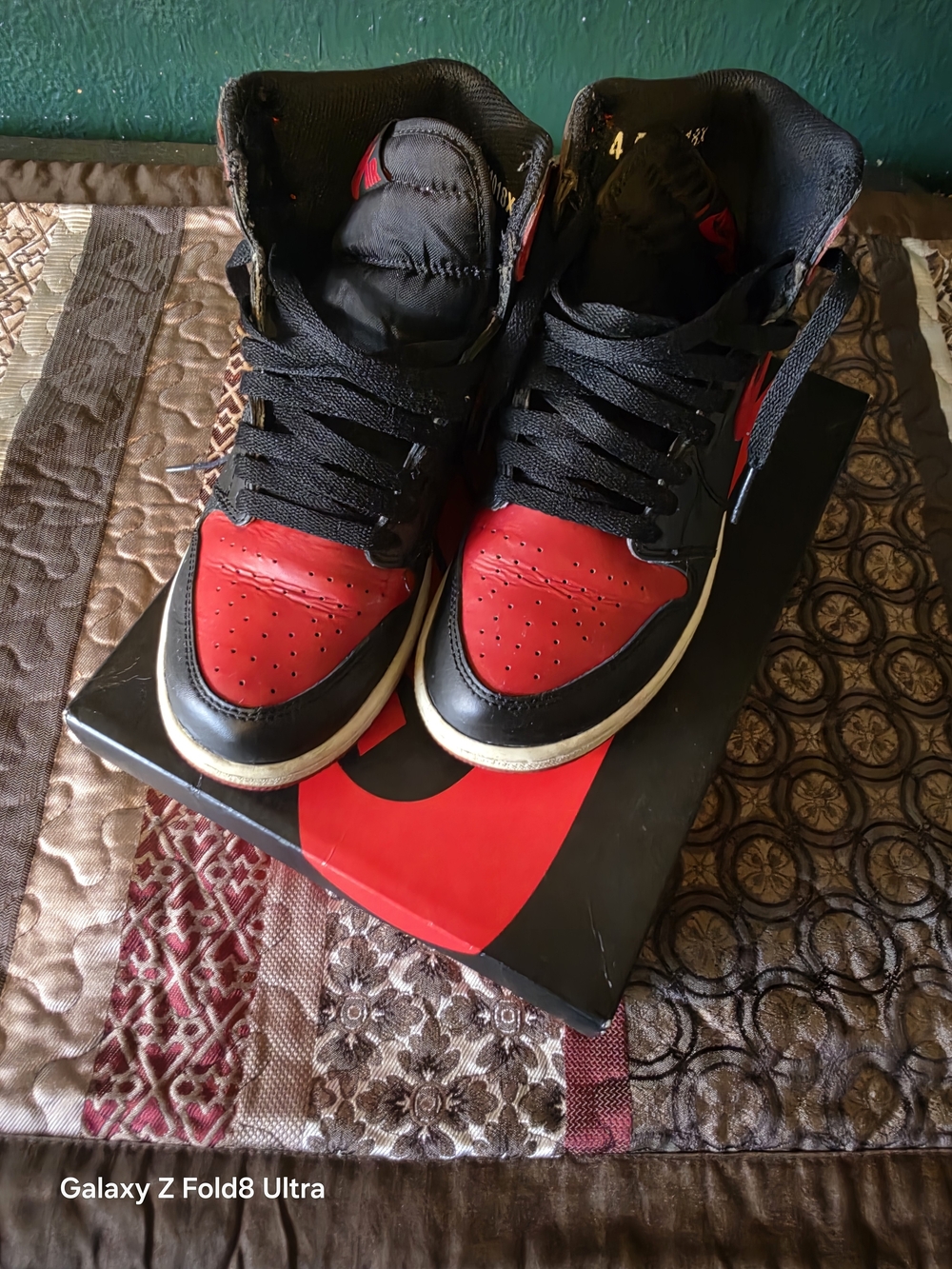 Jordan Kids High-Top Sneakers in Black and Red